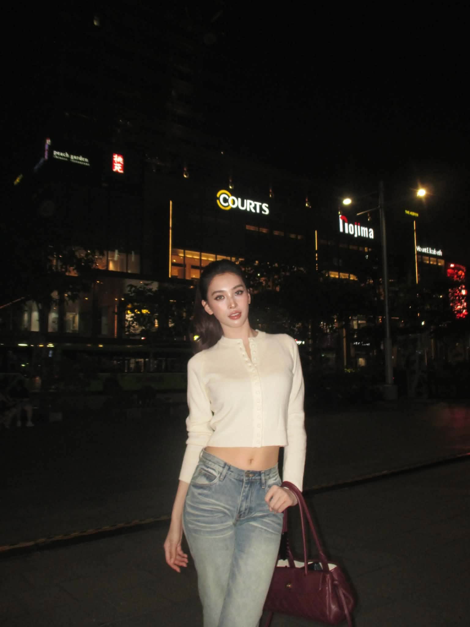 Tin sao 15/10: Th&uacute;y Diễm - Ảnh 8.