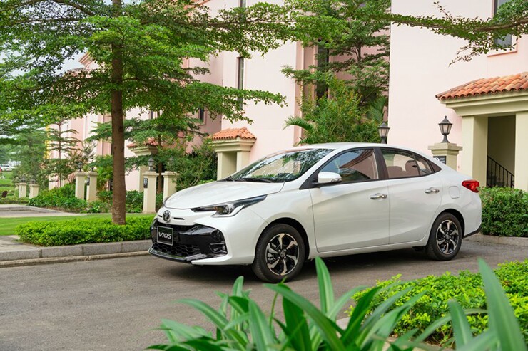 Gi&aacute; lăn b&aacute;nh Toyota Vios 2026 giảm sốc , cạnh tranh với Kia Morning v&agrave; Hyundai Grand i10 - Ảnh 2.