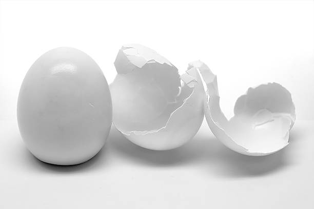 Luộc trứng cho muối hay giấm v&agrave;o nước: Mẹo n&agrave;o gi&uacute;p r&oacute;c vỏ, l&ograve;ng đỏ kh&ocirc;ng bị th&acirc;m? - Ảnh 6.