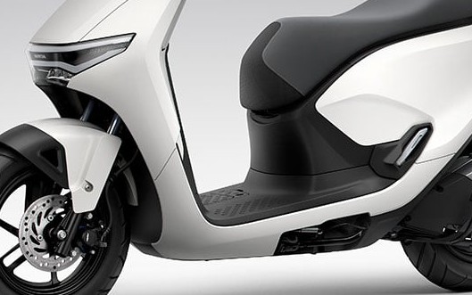 Xe máy điện Honda CUV e: 8,8 triệu đồng, 45 triệu đồng hay 65 triệu đồng: Nên lựa chọn hình thức nào? - Ảnh 1.