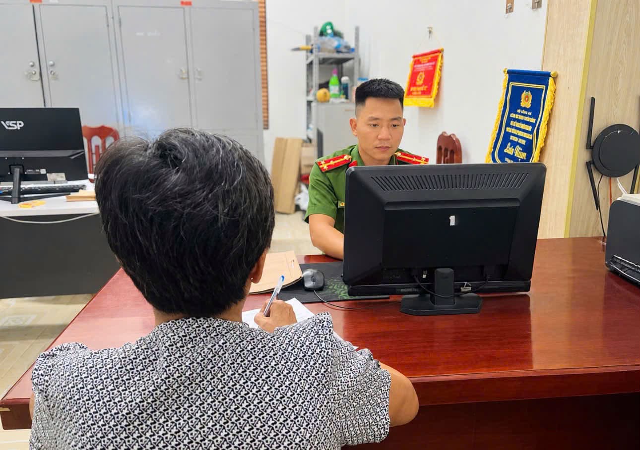 Lấy t&agrave;i sản gia đ&igrave;nh mang b&aacute;n, rồi n&oacute;i dối chồng bị kẻ lạ mặt lừa đảo - Ảnh 1.