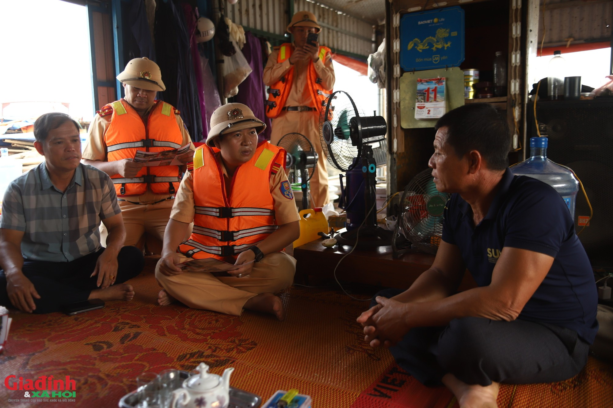 H&agrave; Nội vận động kh&ocirc;ng sử dụng k&iacute;ch điện tr&ecirc;n s&ocirc;ng Hồng để bảo vệ thủy sản - Ảnh 3.