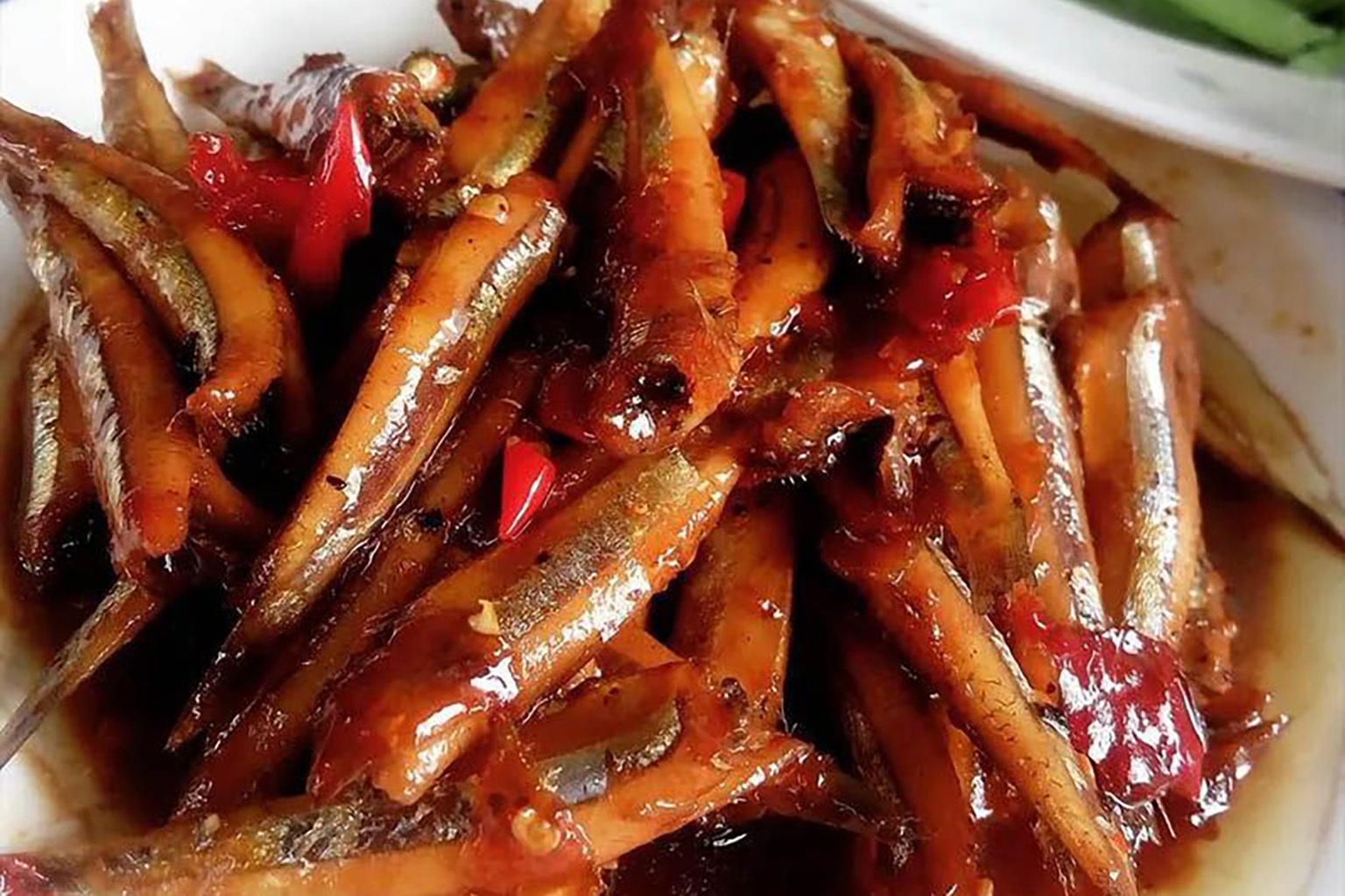 Cá cơm giàu canxi, omega-3: 7 lợi ích sức khỏe không nên bỏ qua - Ảnh 2.