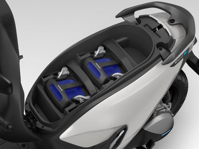 Gallery - Xe máy điện Honda CUV e nên thuê 8,8 triệu đồng hay mua với giá 45 triệu đồng, 65 triệu đồng?