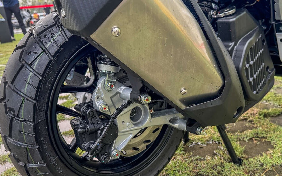 V&igrave; sao đề xuất bắt buộc xe m&aacute;y c&oacute; động cơ tr&ecirc;n 125cc phải lắp phanh ABS? - Ảnh 1.