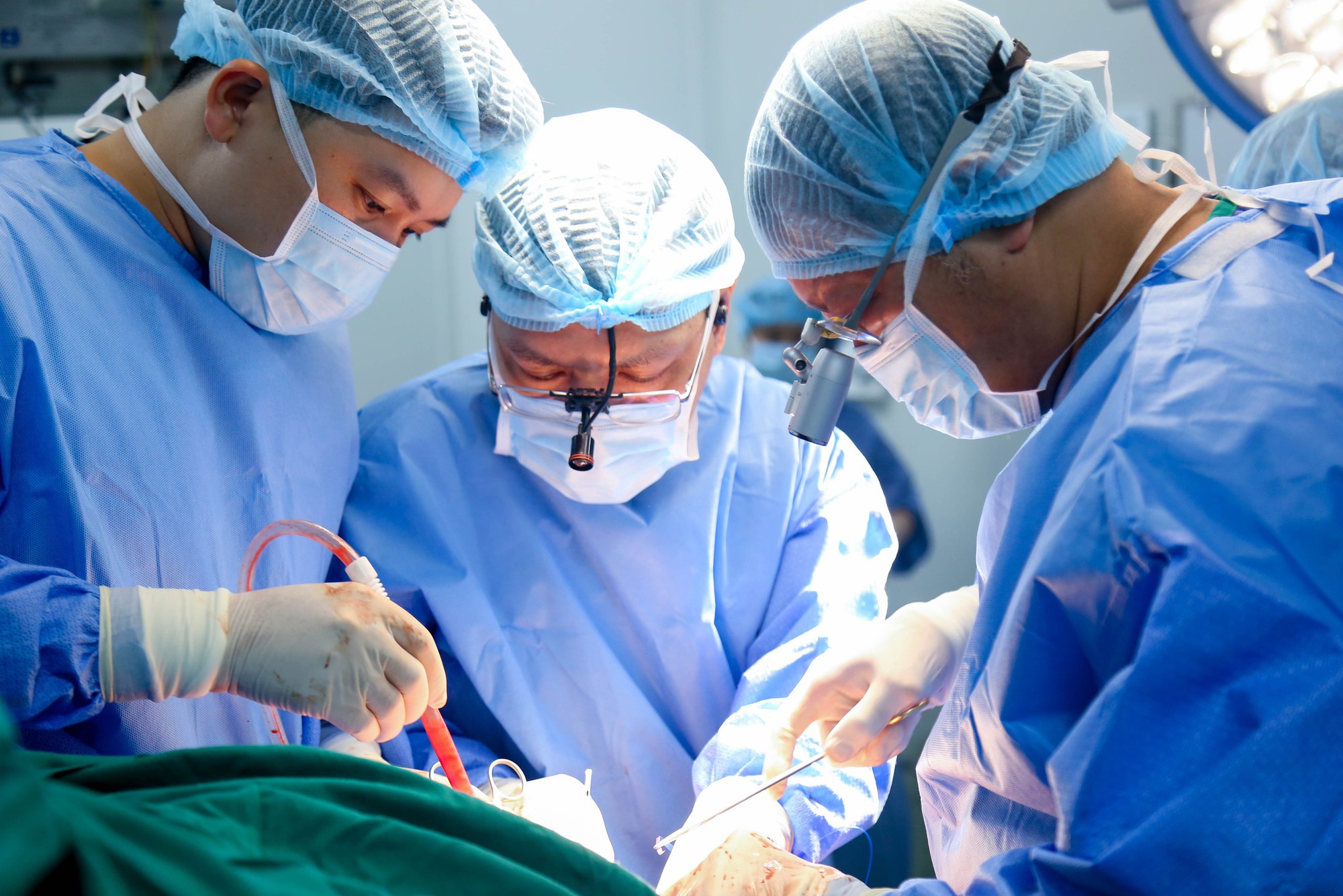 Sửa đổi Luật Hiến, lấy, gh&eacute;p m&ocirc;, bộ phận cơ thể người: Bảo đảm an to&agrave;n quyền lợi của trẻ em v&agrave; mở rộng cơ hội cứu chữa người bệnh- Ảnh 1.
