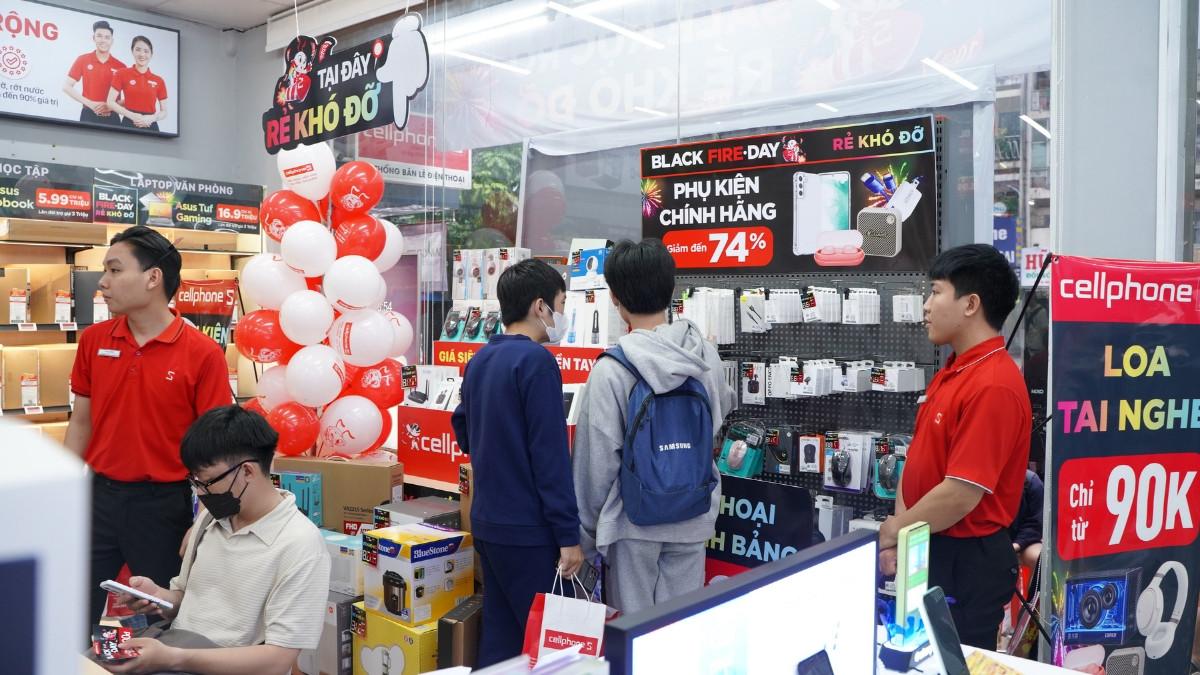 CellphoneS trả hàng iPhone Duo - chiếc iPhone gập thân máy mỏng nhất đầu tiên của Apple - Ảnh 1.