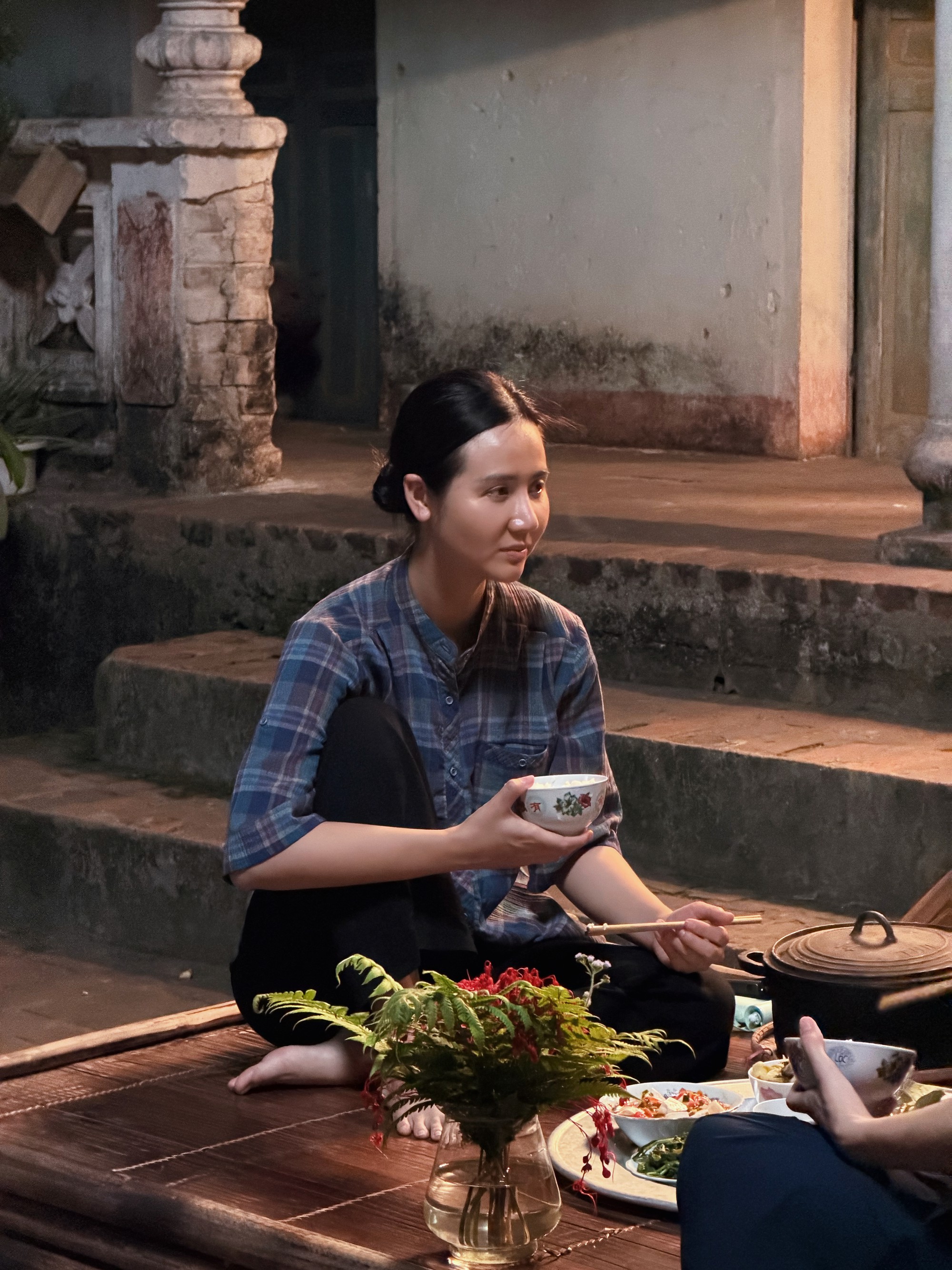 Huyền Lizzie không còn muốn đóng mình trong những vai sang chảnh - Ảnh 5.