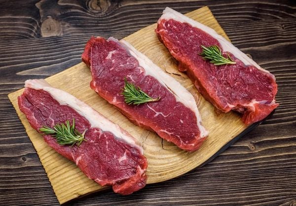 Cách chọn thịt bò bít tết chuẩn đét qua vân mỡ để món ăn thêm ngon - Ảnh 7.