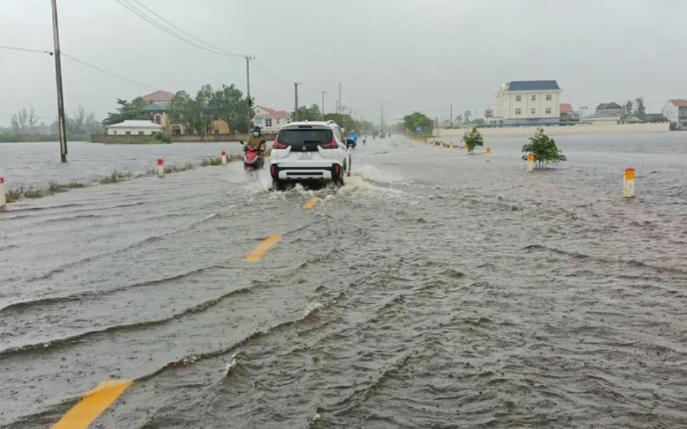 Dự báo thời điểm không khí lạnh tràn về miền Bắc khiến thời tiết thay đổi trong thời gian tới - Ảnh 2.