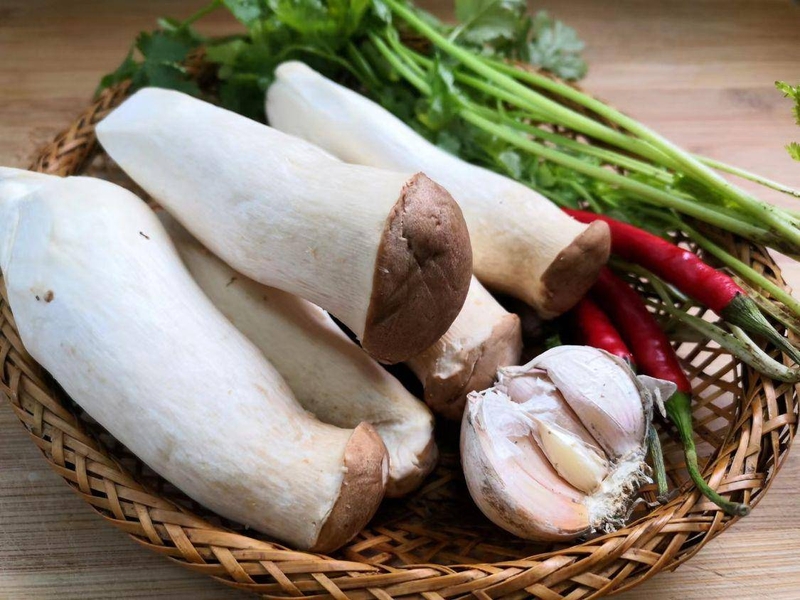 Nấm đ&ugrave;i g&agrave; - lọai rau duy nhất chứa vitamin D v&agrave; m&oacute;n ngon hấp dẫn - Ảnh 2.