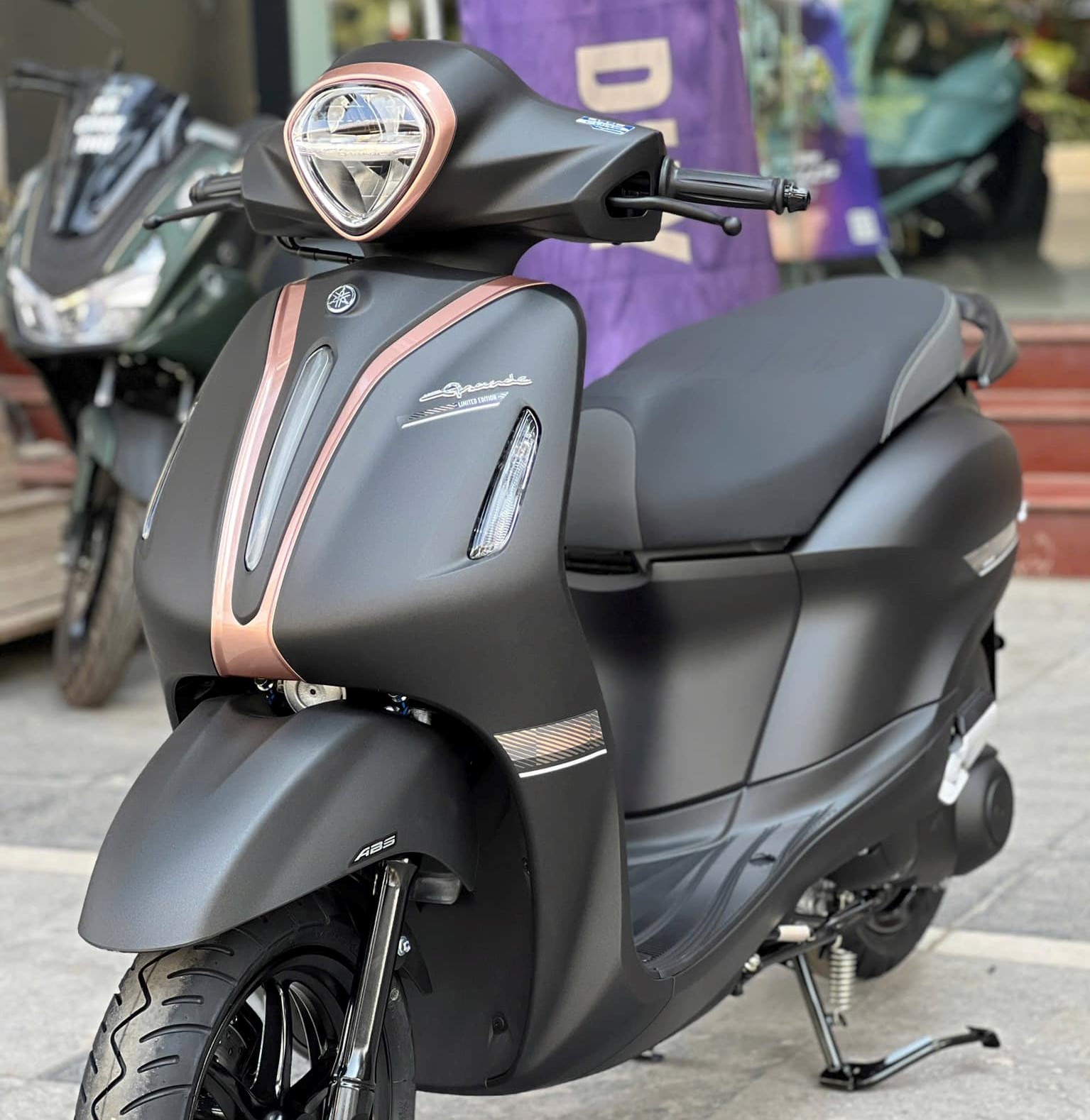 Vì sao đề xuất bắt buộc xe máy có động cơ trên 125cc phải lắp phanh ABS? - Ảnh 2.