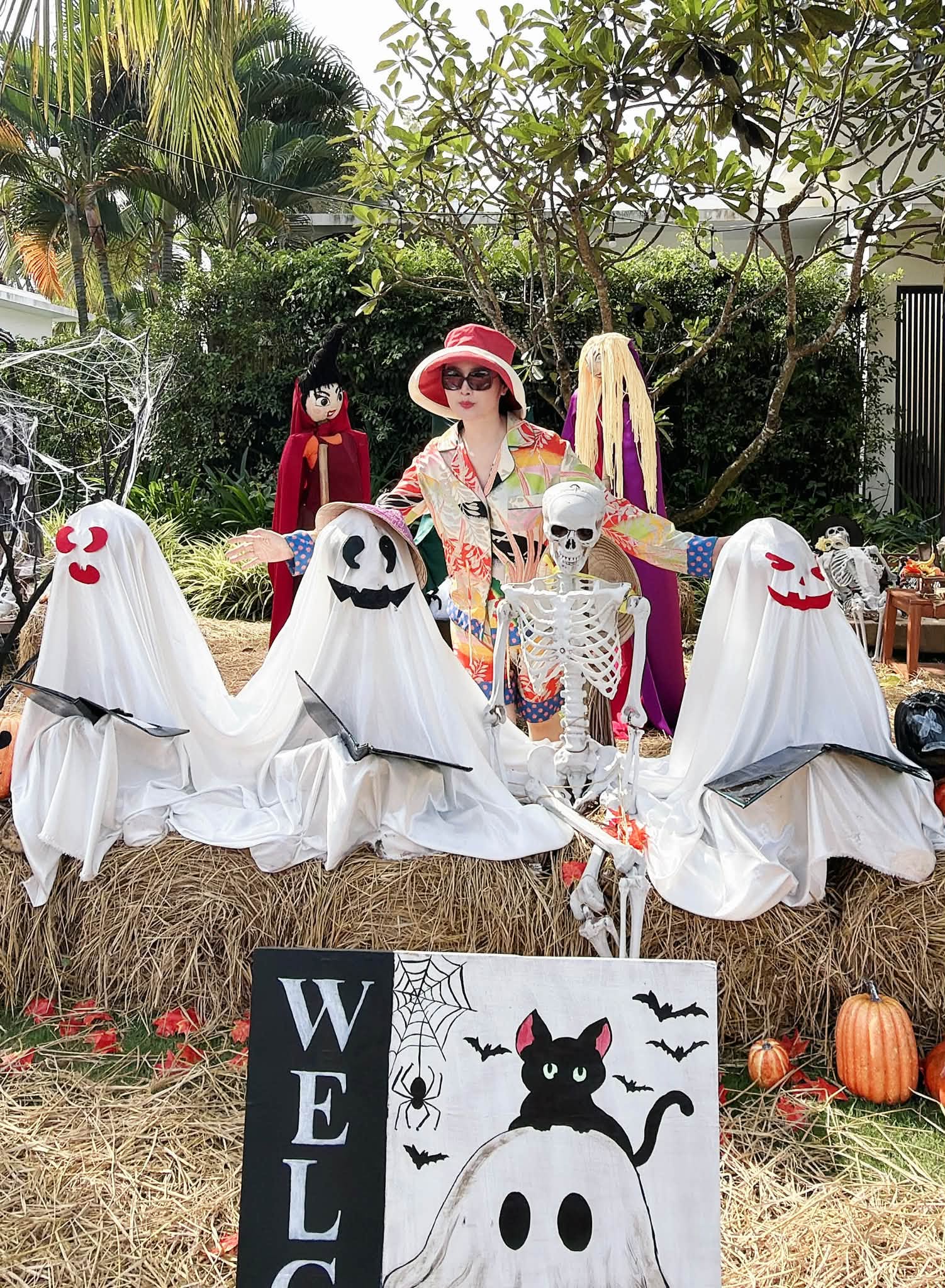Hoa hậu Đền Hùng Giáng My trang hoàng Lễ Halloween, biến hóa với vẻ đẹp ma mị - Ảnh 3.
