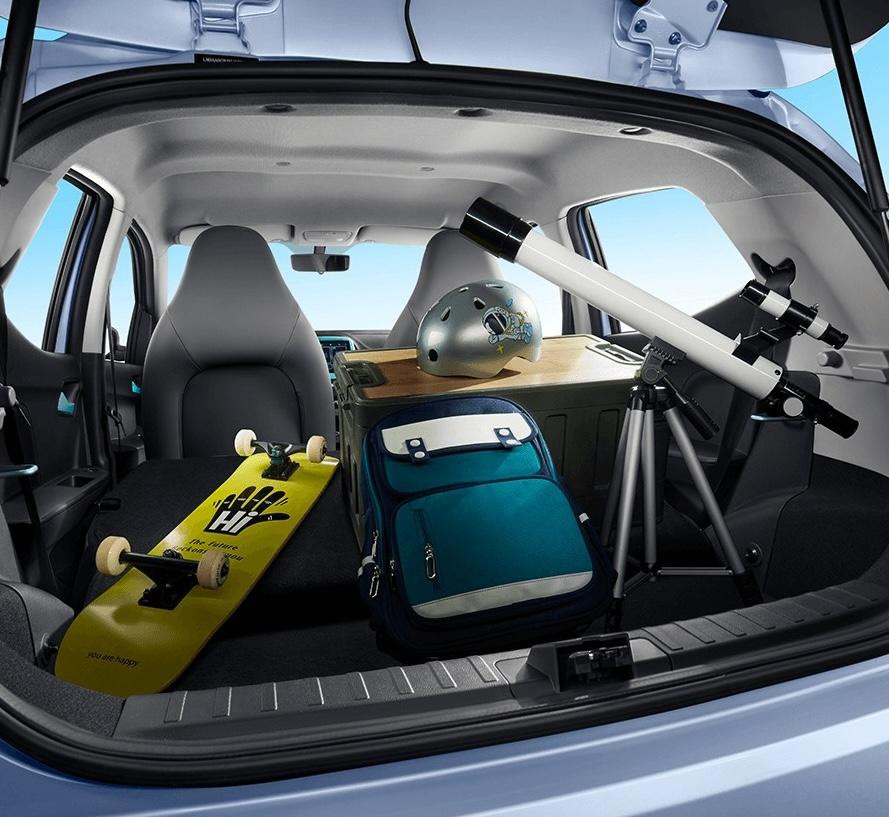 Cạnh tranh Hyundai Grand i10, hatchback điện gi&aacute; 162 triệu đồng thiết kế nhỏ xinh, nội thất phong c&aacute;ch, đi 201 km/lần sạc kh&aacute;ch Việt nh&igrave;n l&agrave; m&ecirc; - Ảnh 5.