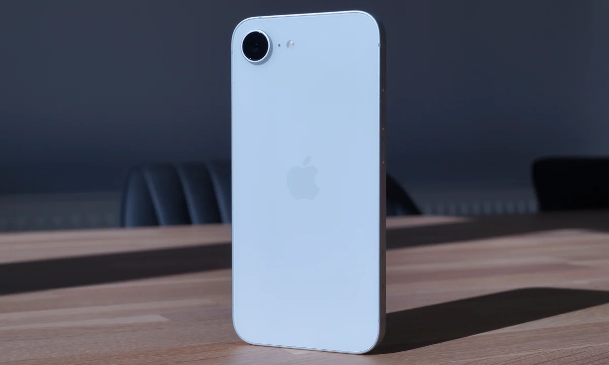 Giá iPhone 16 , 16 Pro Max giảm sốc 2026 , rẻ nhất từ trước đến nay - Ảnh 5.