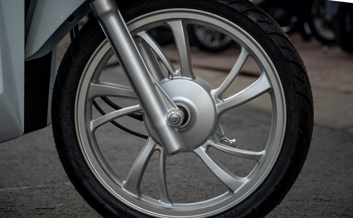 Gi&aacute; cả thị trường xe ga 50cc 2026: SYM Shark 50 tiết kiệm xăng , thiết kế trẻ trung - Ảnh 4.