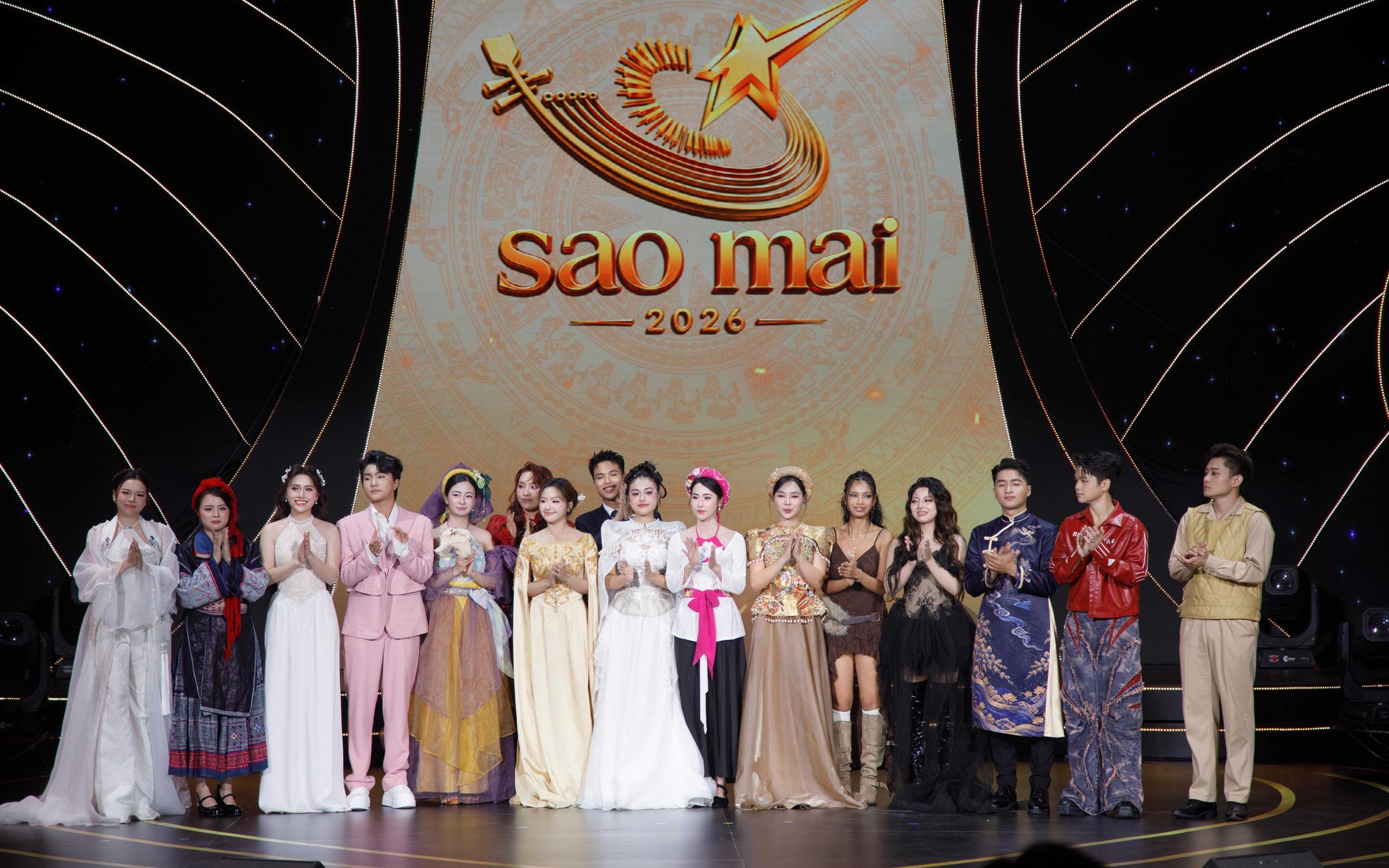 Sao Mai 2026: Dàn giám khảo NSND, NSƯT và cả diva nhạc Việt thẳng thắn nhận xét, chấm điểm khắt khe - Ảnh 4.
