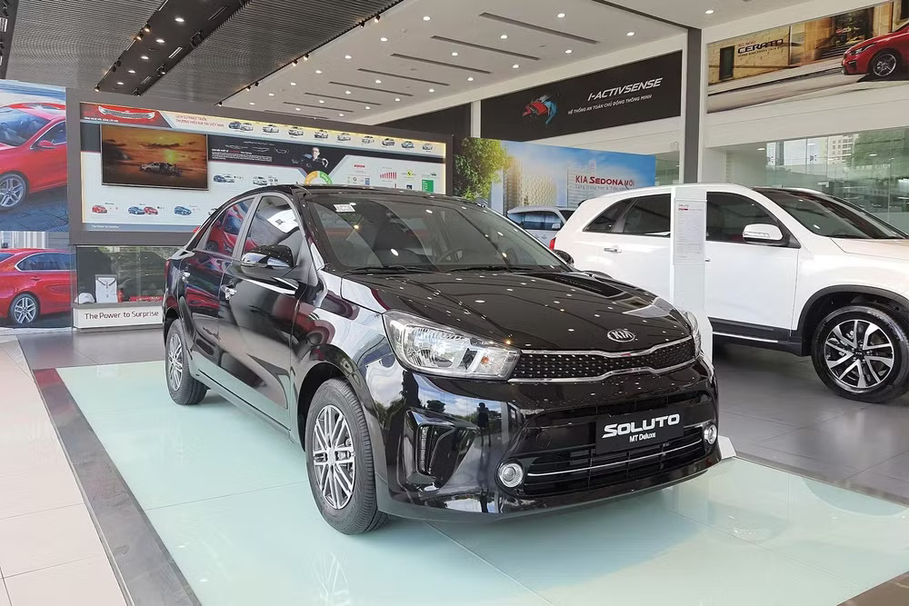 Kia Soluto giảm gi&aacute; sốc 299 triệu đồng hấp dẫn thị trường &ocirc; t&ocirc; Việt 2026 - Ảnh 2.