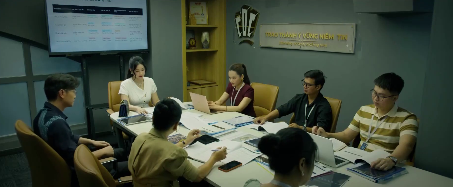 Mùa hè năm ấy - Tập 25: Khánh tỏ tình ngọt ngào, Phương xác nhận danh phận - Ảnh 8.
