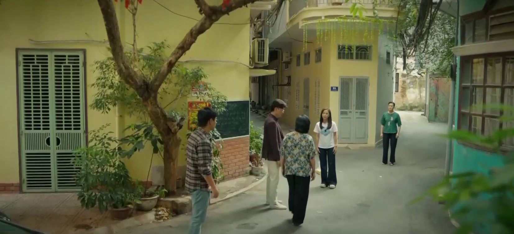V&acirc;n Dung q&ugrave;y gối xin lỗi trong ' M&ugrave;a h&egrave; năm ấy ' khiến kh&aacute;n giả cảm động - Ảnh 3.