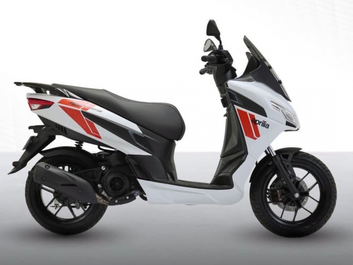 Xe ga 125cc thương hiệu &Yacute; gi&aacute; 30 triệu đồng: Đối thủ của Honda Air Blade - Ảnh 4.