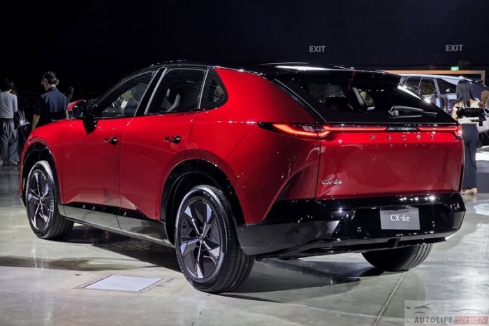 SUV điện Mazda cx - 6 e sang trọng với gi&aacute; chỉ 970 triệu đồng tại thị trường Th&aacute;i Lan - Ảnh 3.