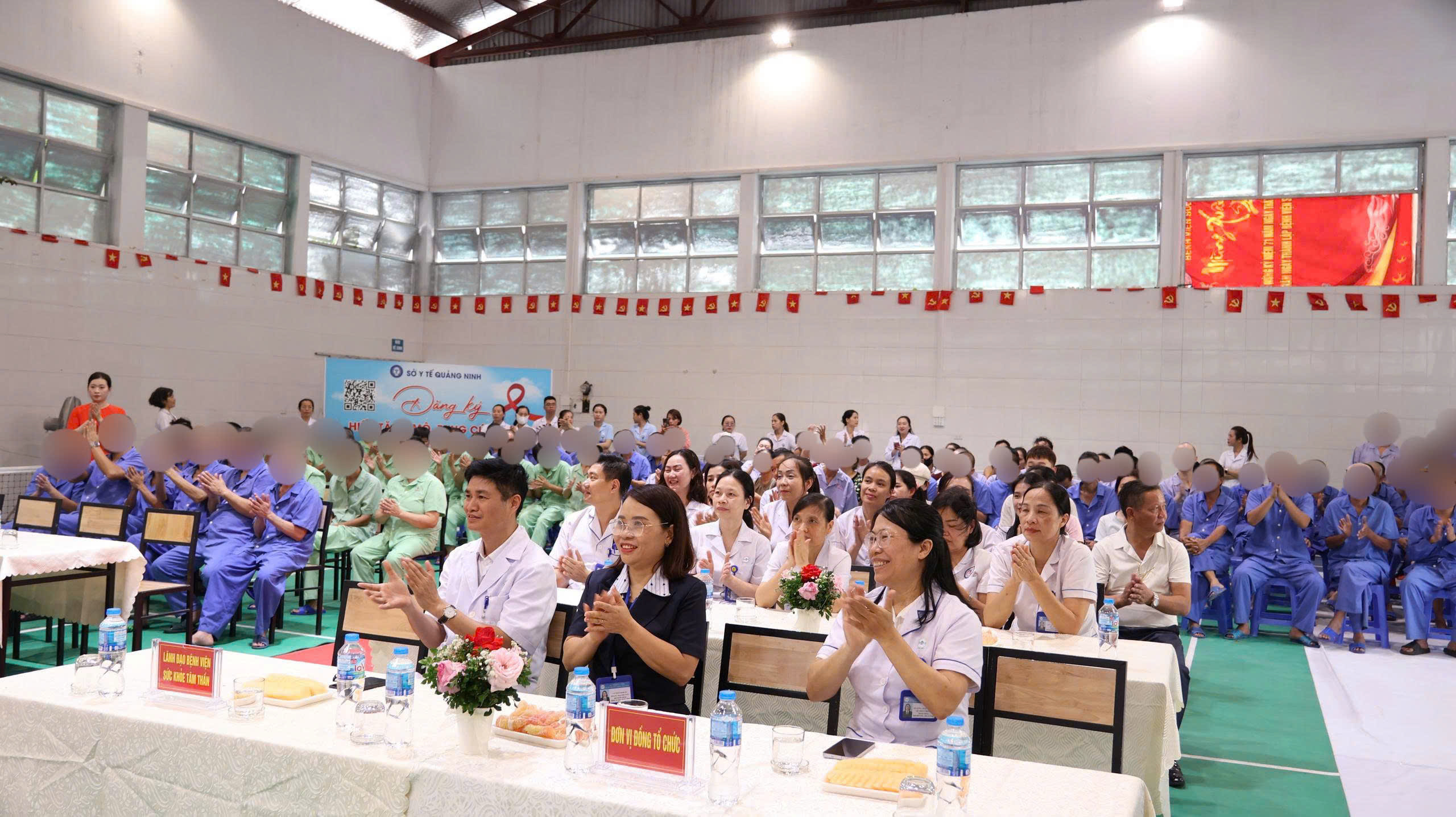 Những khoảnh khắc đặc biệt tại Bệnh viện Sức khỏe tâm thần Quảng Ninh - Ảnh 1.