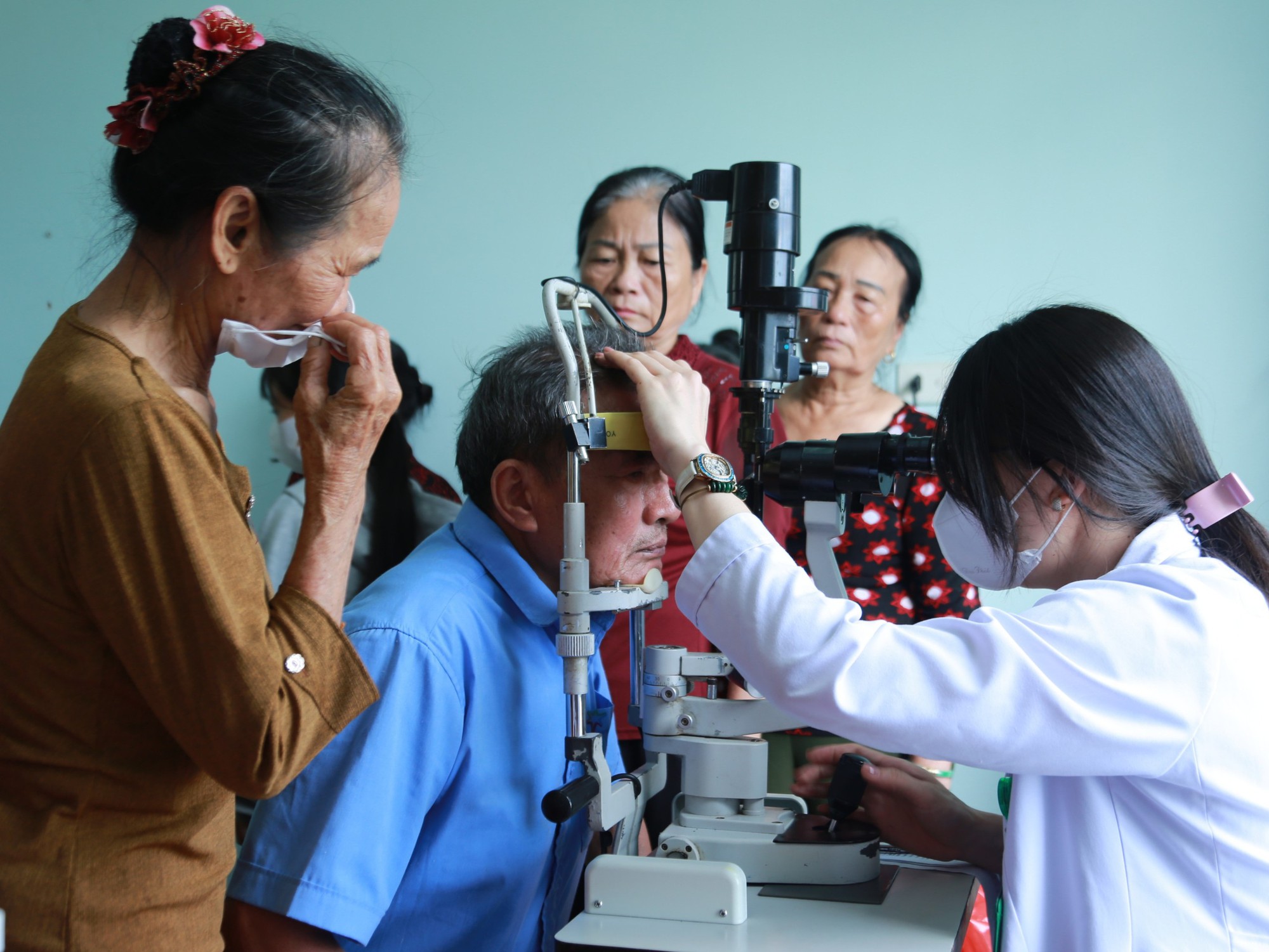 Nhịp cầu 65 năm B&aacute;o Sức khỏe v&agrave; Đời sống: Từ trang b&aacute;o đến m&ugrave;a xu&acirc;n tr&ecirc;n rẻo cao - Ảnh 20.