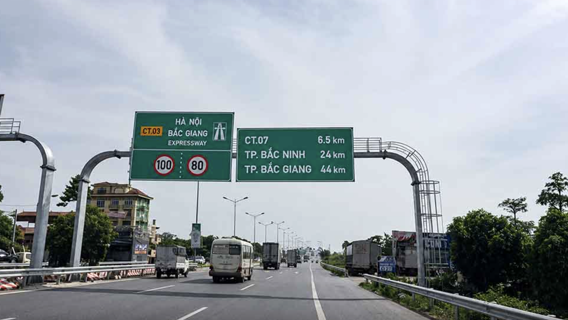 Bộ Xây dựng đề nghị Hà Nội bố trí vốn mở rộng cao tốc Hà Nội – Bắc Giang năm 2026 - Ảnh 2.