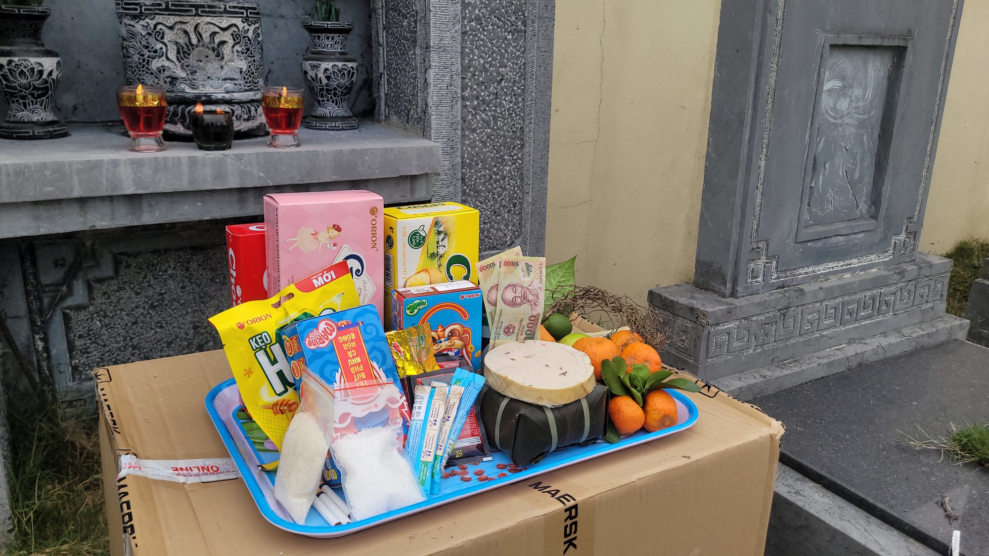 Người dân sắm quất đào đưa lên nghĩa trang tảo mộ ngày Tết Bính Ngọ 2026 - Ảnh 5. Người dân sắm quất đào đưa lên nghĩa trang tảo mộ ngày Tết Bính Ngọ 2026 - Ảnh 5.