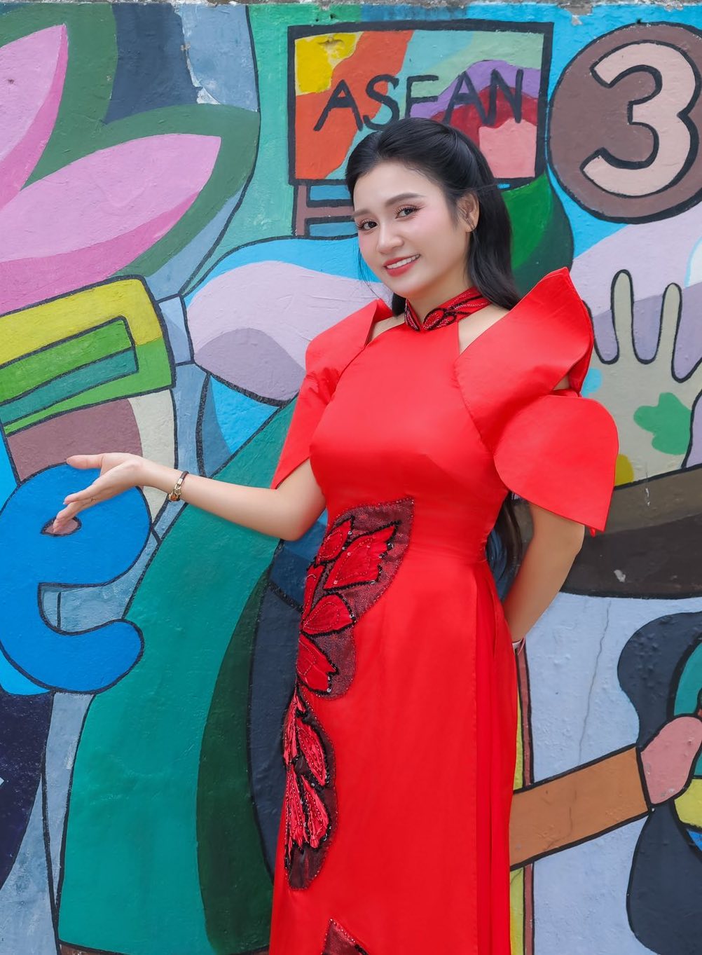 MC Thanh Mai nổi bật với &aacute;o d&agrave;i Tết truyền thống v&agrave; hiện đại năm 2026 - Ảnh 12.