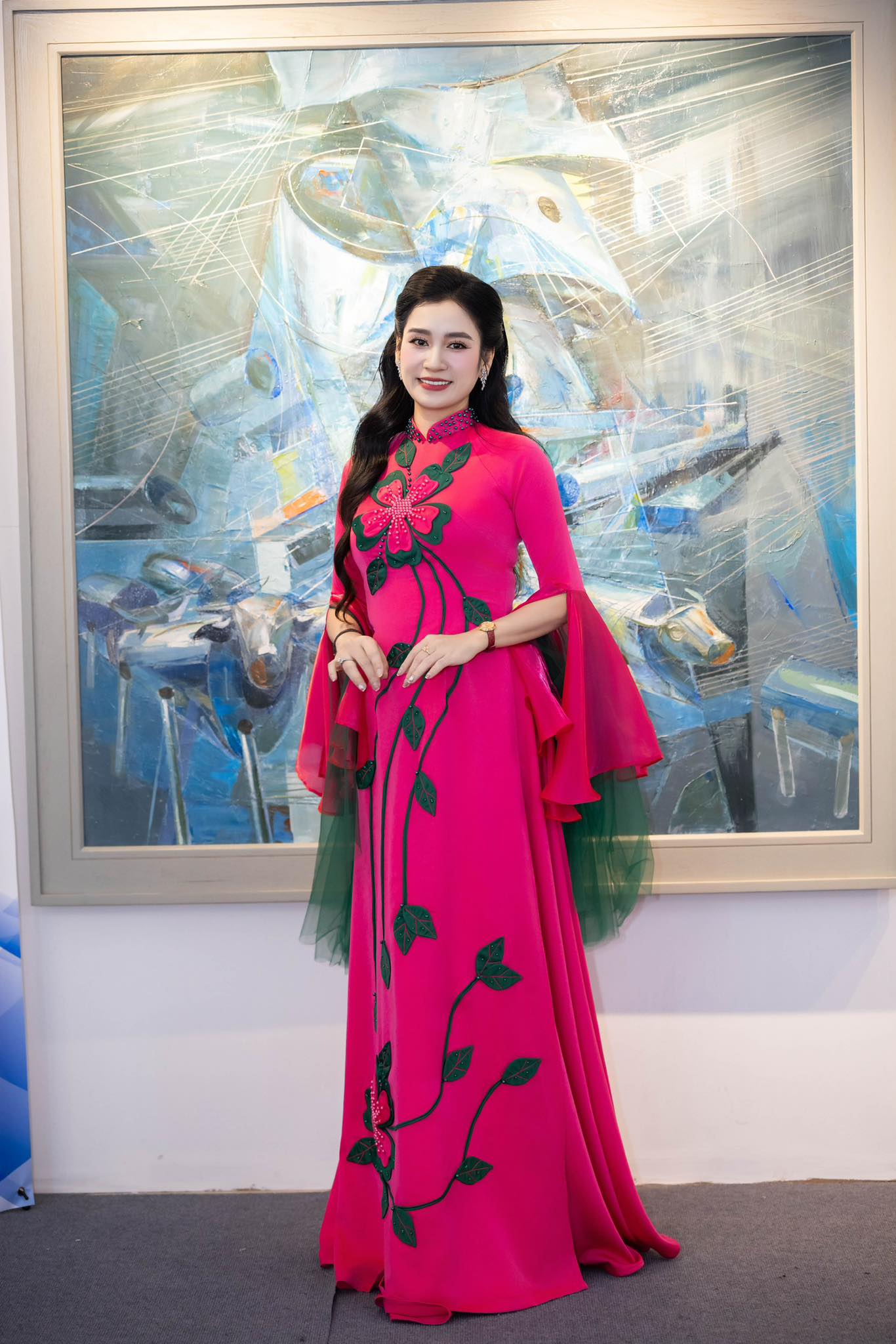 MC Thanh Mai nổi bật với &aacute;o d&agrave;i Tết truyền thống v&agrave; hiện đại năm 2026 - Ảnh 7.