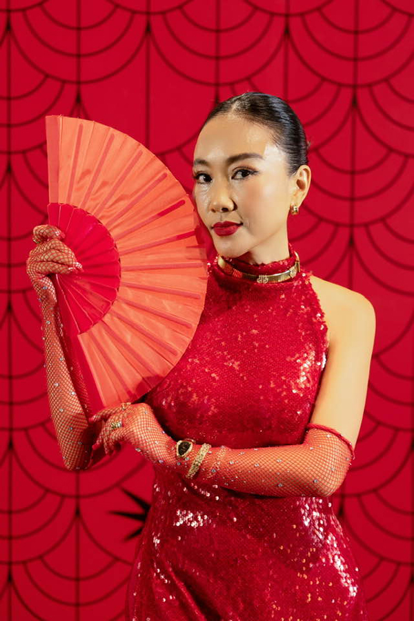 Nữ ca sĩ tuổi Ngọ lấy chồng Thụy Điển ở đời thực c&oacute; cuộc sống vi&ecirc;n m&atilde;n, tr&ograve;n đầy - Ảnh 5.