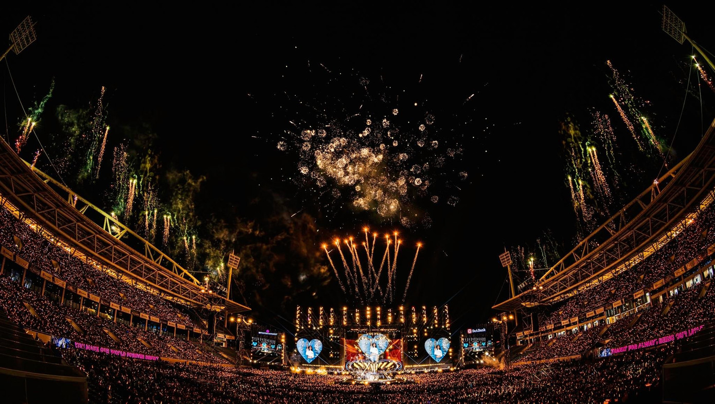 Ca sĩ Việt n&agrave;o cận kề ngưỡng c&aacute;t-x&ecirc; một tỷ đồng/show - Ảnh 21.