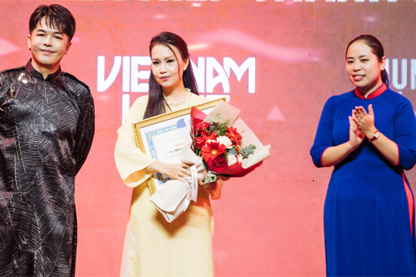 Cẩm Ly bất ngờ nhận tin vui ở tuổi trung ni&ecirc;n - Ảnh 2.