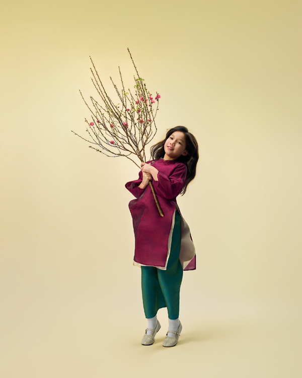 Con g&aacute;i lai T&acirc;y của H&agrave; Anh x&uacute;ng x&iacute;nh &aacute;o d&agrave;i đ&oacute;n Tết  - Ảnh 3.