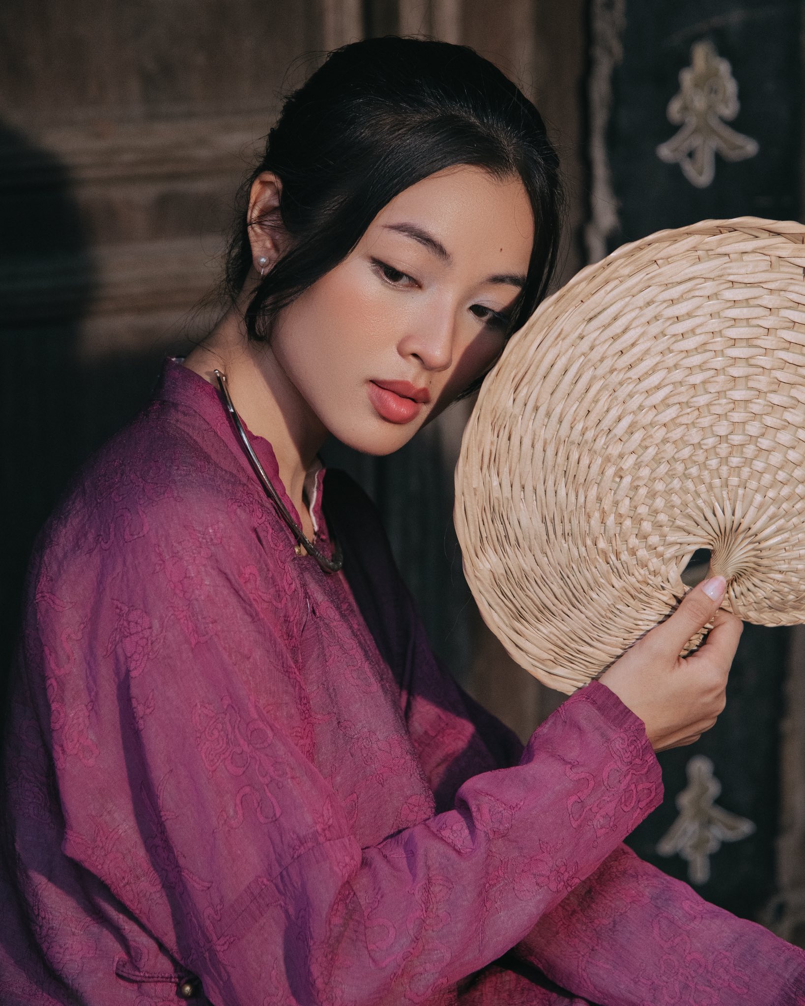 Lan Thy v&agrave; Dustin Ti&ecirc;u: N&agrave;ng thơ ' Em v&agrave; Trịnh ' nhận lời cầu h&ocirc;n bất ngờ - Ảnh 5.