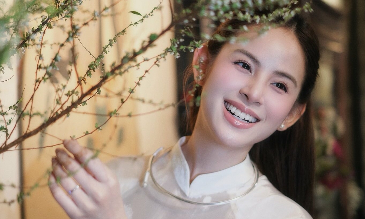 MC Mai Ngọc đ&oacute;n Tết 2026 tại biệt thự nh&agrave; chồng hạnh ph&uacute;c vi&ecirc;n m&atilde;n - Ảnh 17.