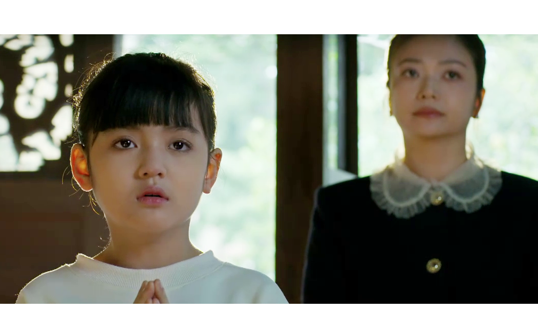 B&agrave; &Aacute;nh quyết định nhận b&eacute; Nhi l&agrave;m con g&aacute;i