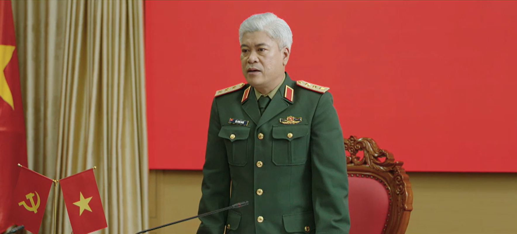 Kh&ocirc;ng giới hạn - Tập 8: Lợi chi&ecirc;u mộ nh&oacute;m du c&ocirc;n v&agrave;o đội d&acirc;n qu&acirc;n tự vệ - Ảnh 2.