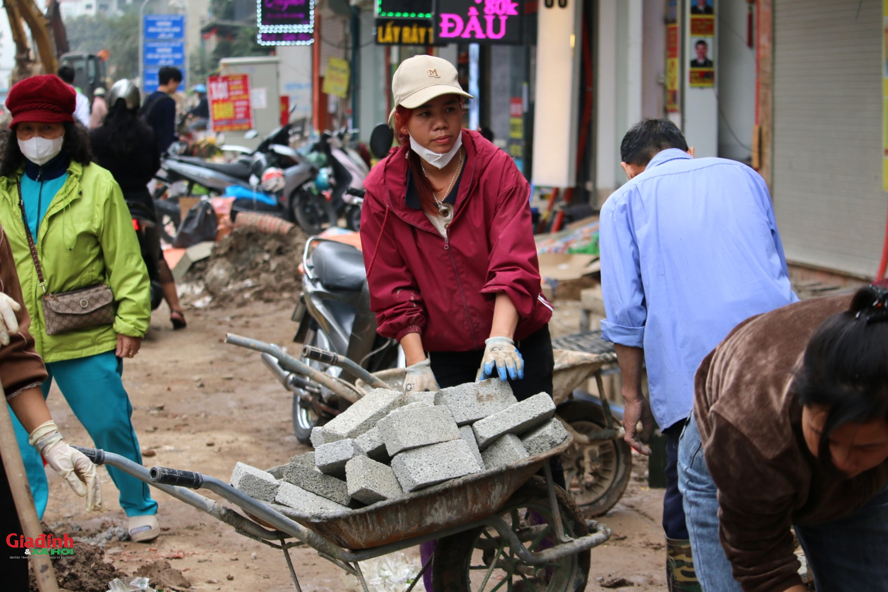 &Ocirc; nhiễm nghi&ecirc;m trọng tại c&ocirc;ng trường mở rộng đường Nguyễn Tu&acirc;n ở H&agrave; Nội 2026 - Ảnh 16.