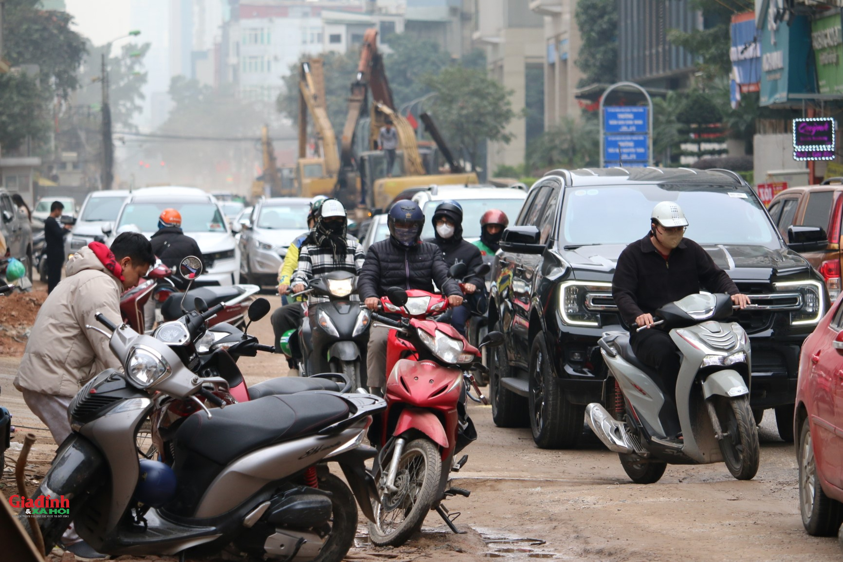 &Ocirc; nhiễm nghi&ecirc;m trọng tại c&ocirc;ng trường mở rộng đường Nguyễn Tu&acirc;n ở H&agrave; Nội 2026 - Ảnh 5.
