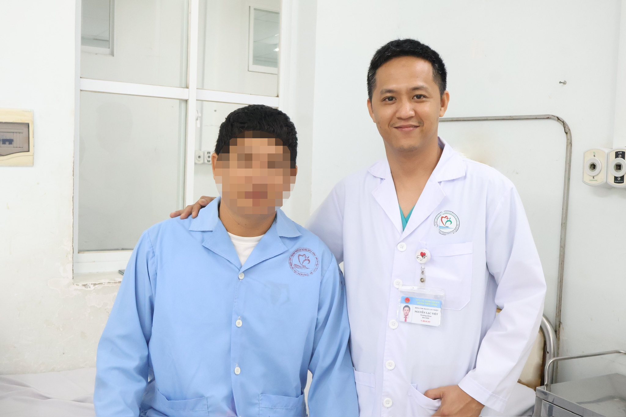 Người đàn ông 32 tuổi khỏe mạnh, chơi bóng đá thì bất ngờ bị nhồi máu cơ tim  - Ảnh 1.