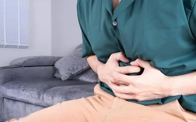 Người đ&agrave;n &ocirc;ng 30 tuổi bất ngờ ph&aacute;t hiện ung thư tụy từ dấu hiệu nhiều người Việt mắc phải - Ảnh 3.