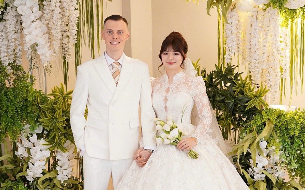 Ch&agrave;ng rể Anh v&agrave; t&igrave;nh y&ecirc;u đối với Tết Việt Nam - Ảnh 1.