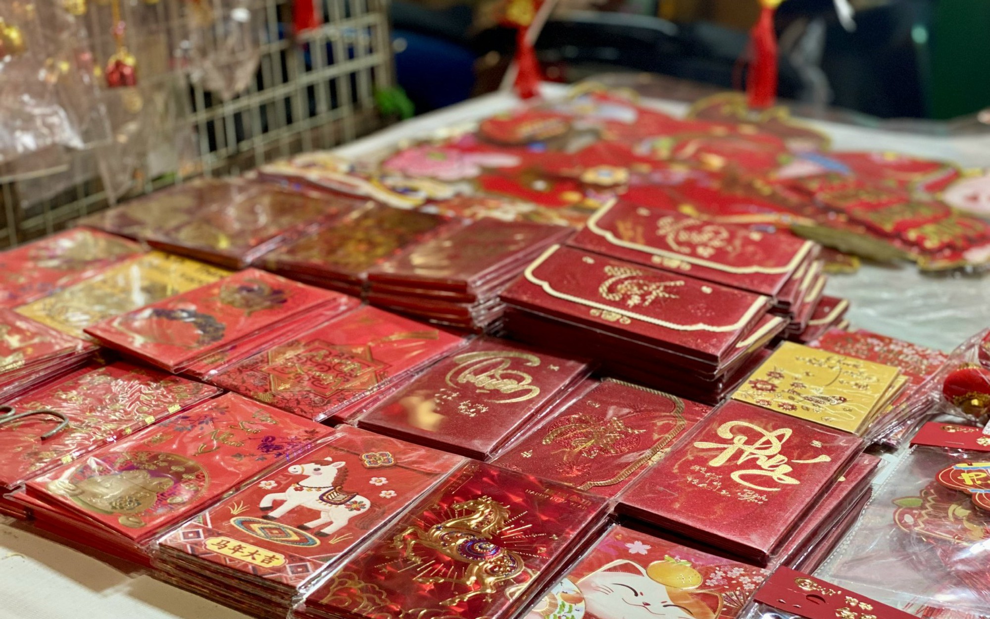 Xu hướng lì xì Tết 2026: Người tiêu dùng ưa chuộng mẫu nào?