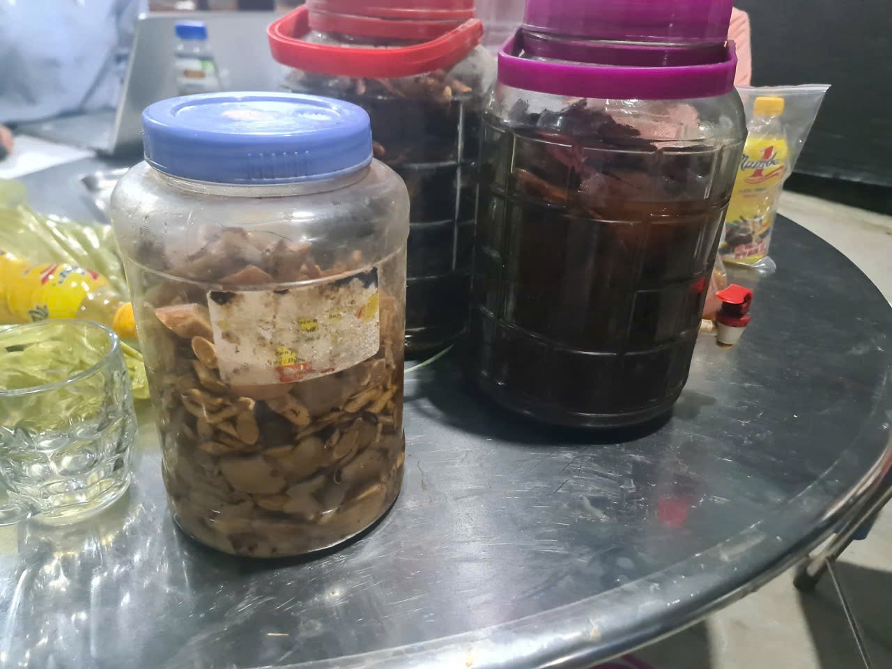 Tết đến, cảnh b&aacute;o nguy cơ ngộ độc rượu tăng cao- Ảnh 2.