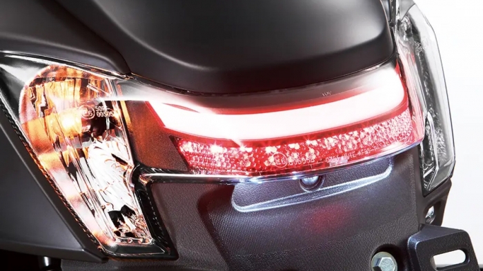 Xe ga 125cc gi&aacute; 60 triệu đồng đẹp cổ điển trang bị hiện đại s&aacute;nh ngang SH Mode, si&ecirc;u tiết kiệm xăng - Ảnh 6.