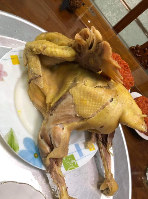 Chỉ vừa rời mắt 5 ph&uacute;t, g&agrave; c&uacute;ng Giao thừa đ&atilde; "gặp biến", bố mẹ chồng nổi giận đuổi lu&ocirc;n ch&uacute;ng t&ocirc;i ra khỏi cửa- Ảnh 1.