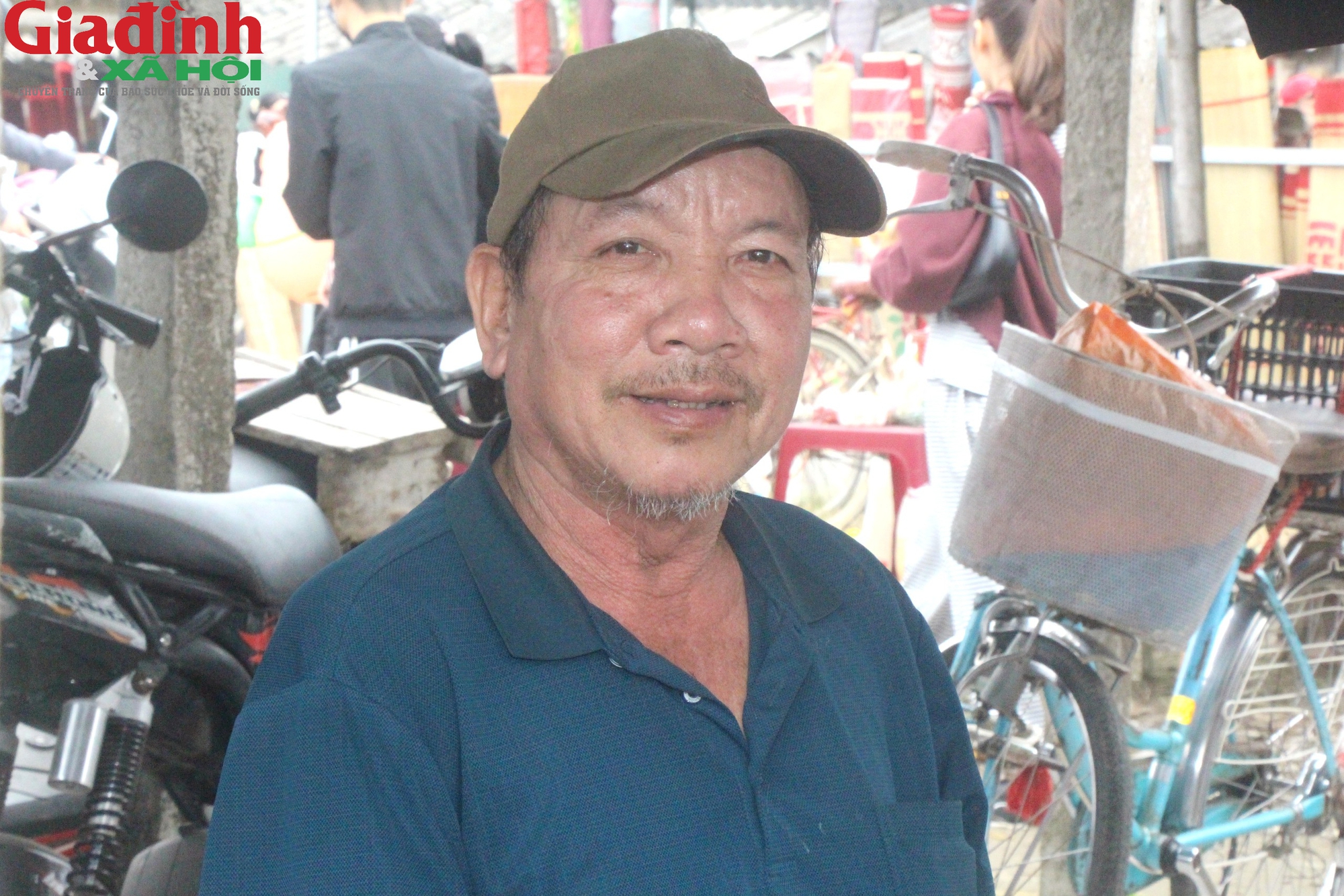 Chợ Vé cuối năm - Nơi lưu giữ những hoài niệm tìm về ký ức xưa - Ảnh 9. Chợ Vé cuối năm - Nơi lưu giữ những hoài niệm tìm về ký ức xưa - Ảnh 9.